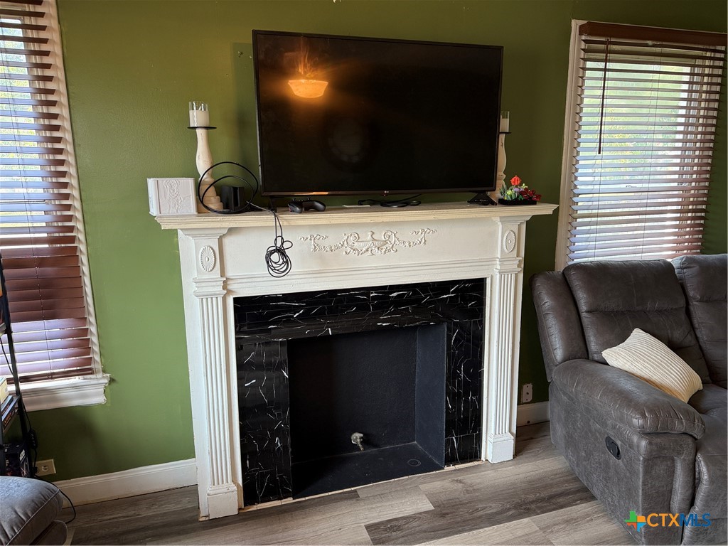 1002 E Sabine Street