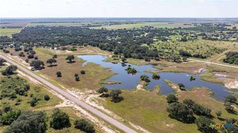 000 Lakeside trail BLK 2 Lot 19 Inez TX 77968