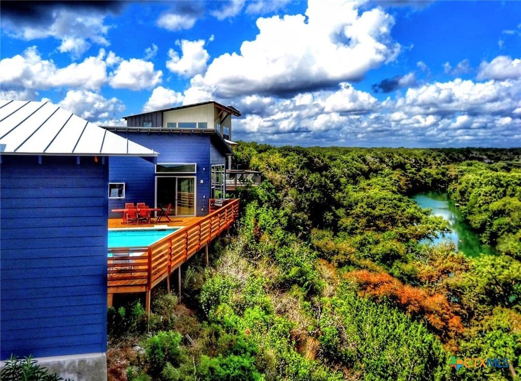 Photo of 1259 Edwards Boulevard, New Braunfels, TX 78132 (MLS # 610581)