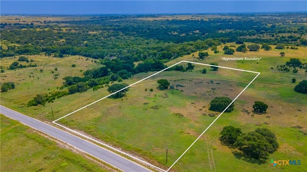 181 GUADALUPE DR, CIBOLO, TX 78108 - Image 32827684e3f0eeb8d7bc787dea340aba/3563973659