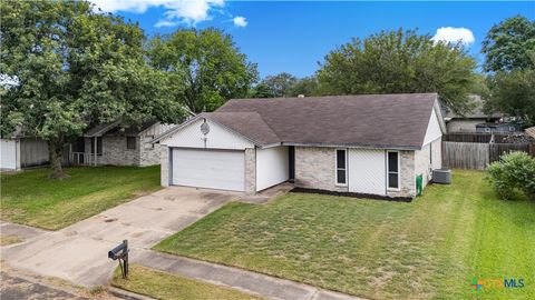 Photo of 308 Trentwood Circle, Victoria, TX 77901 (MLS # 612525)