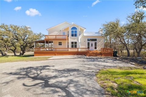 322 Oakwood Loop San Marcos TX 78666