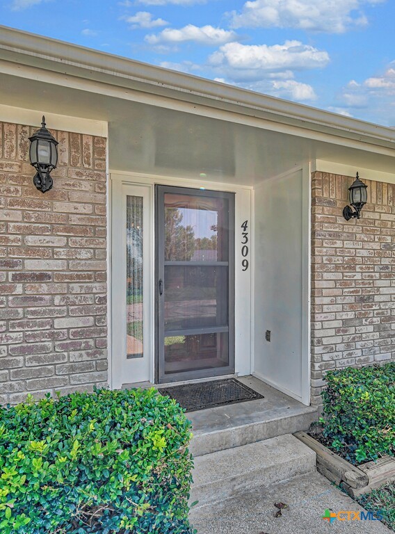 4309 Stagecoach Trail