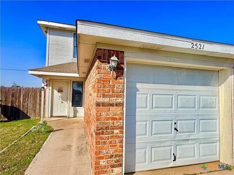 Photo of 2521 Schwald Road, Killeen, TX 76543 (MLS # 608433)