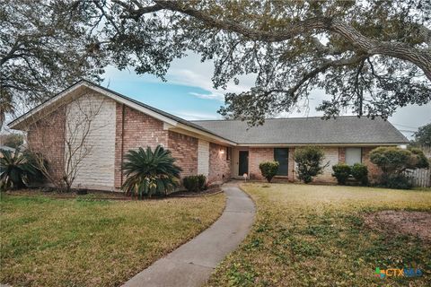 115 Santa Fe Victoria TX 77904