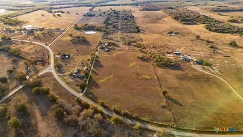 A home in Luling