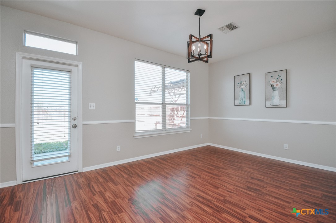515 Bridle Lane