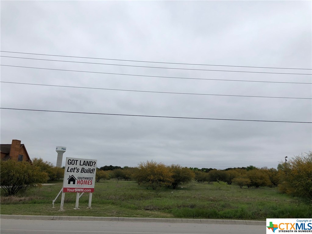 Photo 1 of 11 — 4001 N Interstate 35 Frontage Rd., New Braunfels, TX 78131
