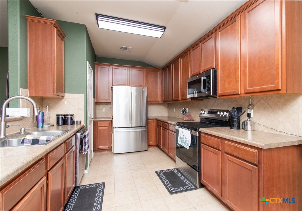 6704 Indian Hawthorne Drive