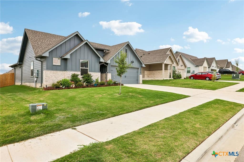 Photo of 2416 Muscovy Drive, Copperas Cove, TX 76522 (MLS # 616511)