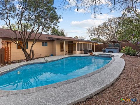 Photo of 7337 Leading Oaks Street, Live Oak, TX 78233 (MLS # 605483)