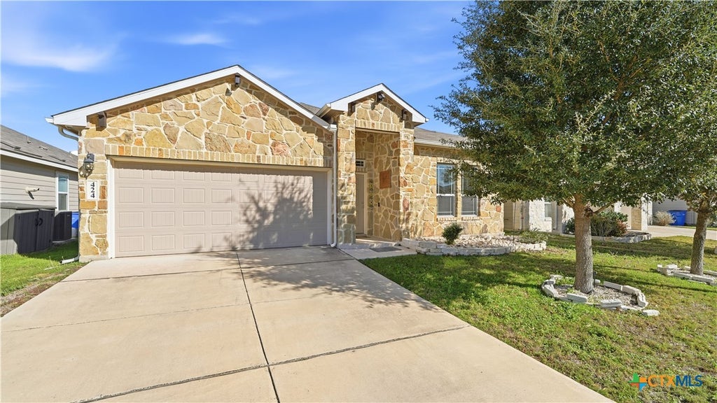 Photo of 424 Agave Flats Drive, New Braunfels, TX 78130 (MLS # 601285)