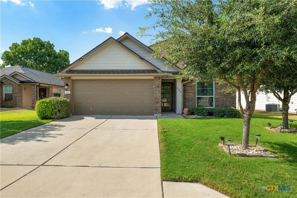 Photo of 308 Moulins Lane, Georgetown, TX 78626 (MLS # 622259)