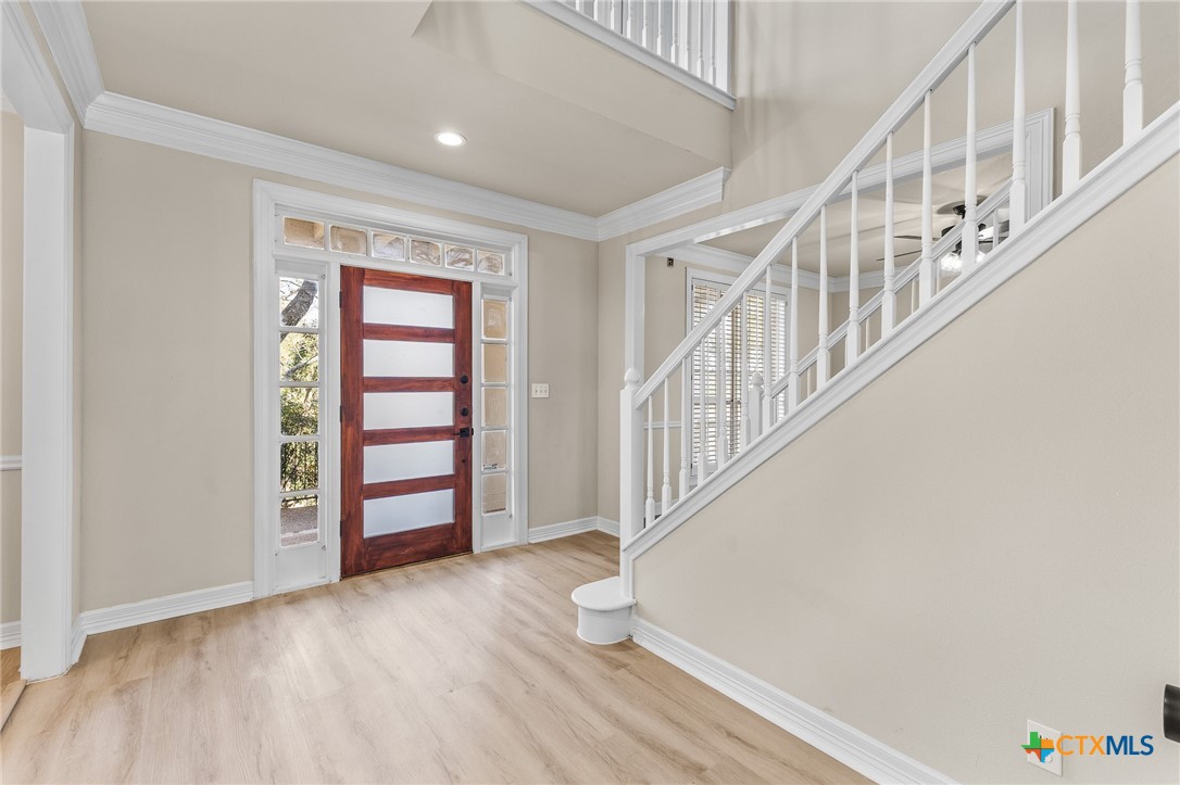 5901 Round Table Cove