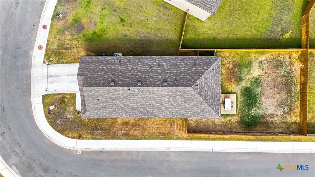 Photo of 150 Legendary Trail Loop, Floresville, TX 78114 (MLS # 610590)