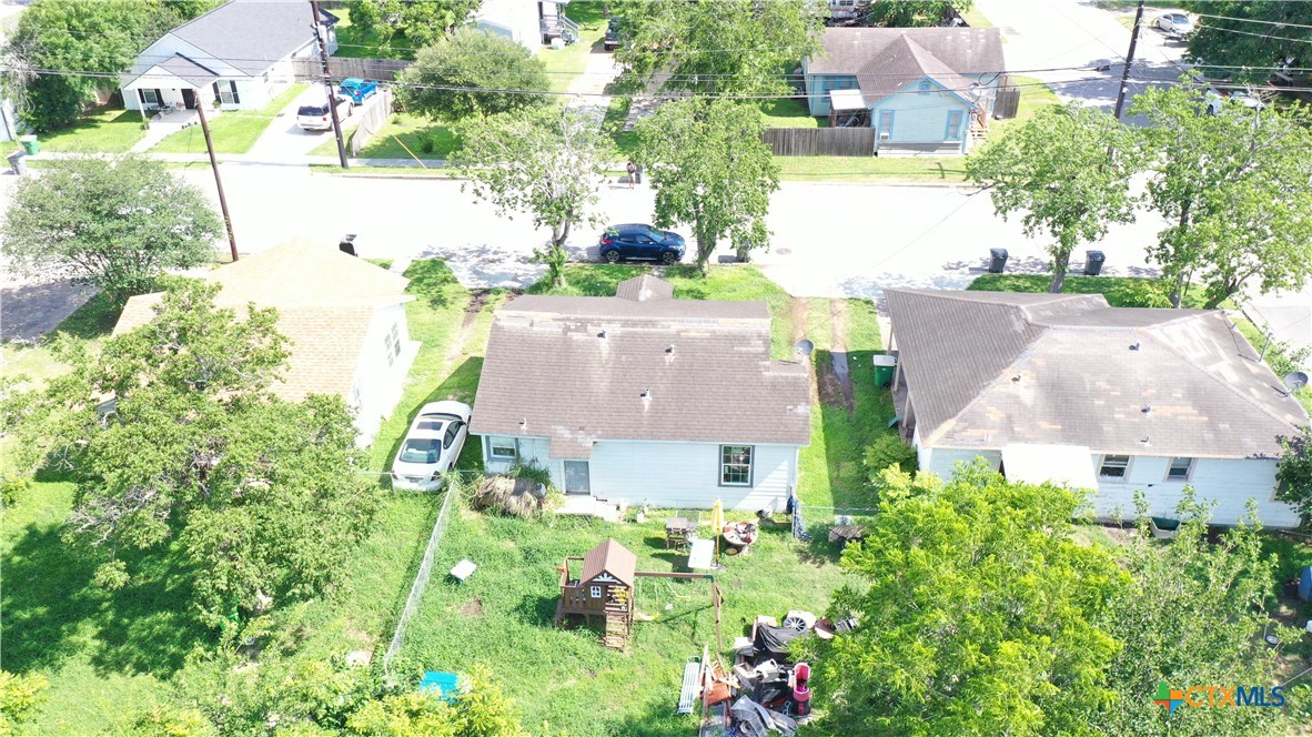 1105 E San Antonio Street
