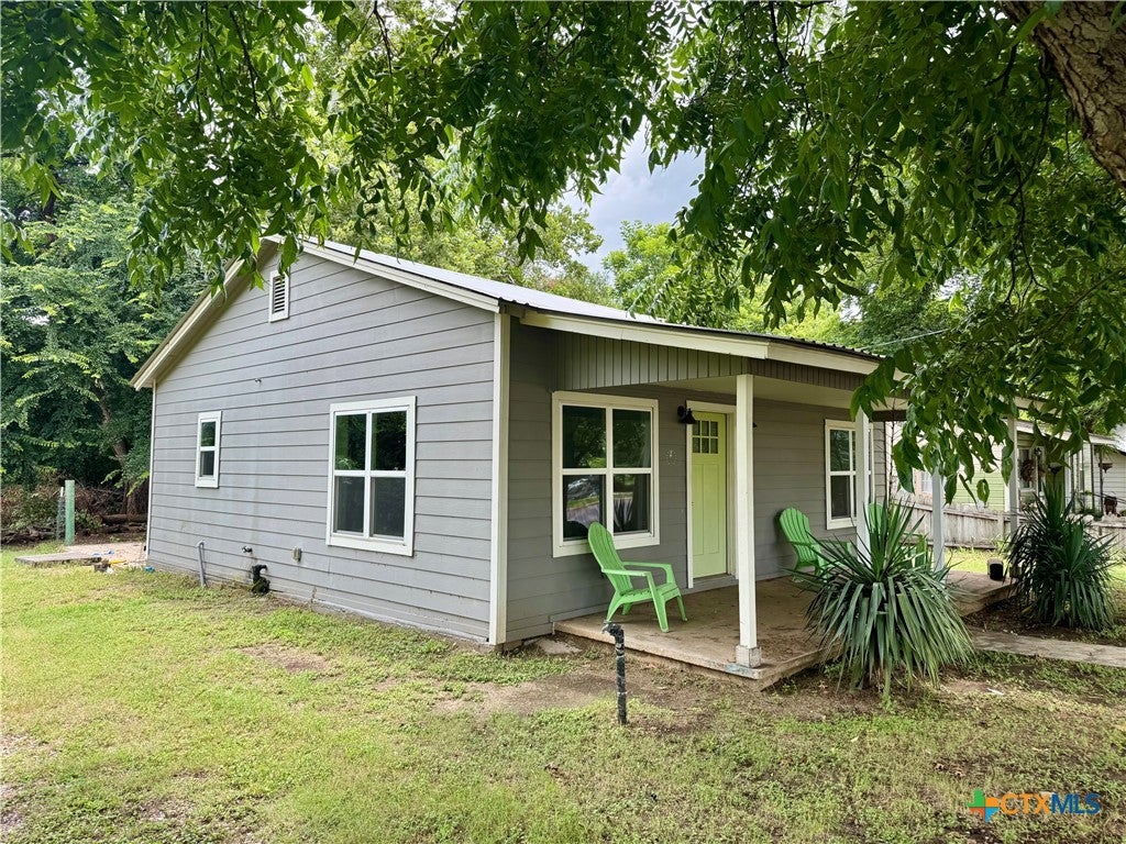 Photo of 708 Sheffield Avenue, Llano, TX 78643 (MLS # 617090)