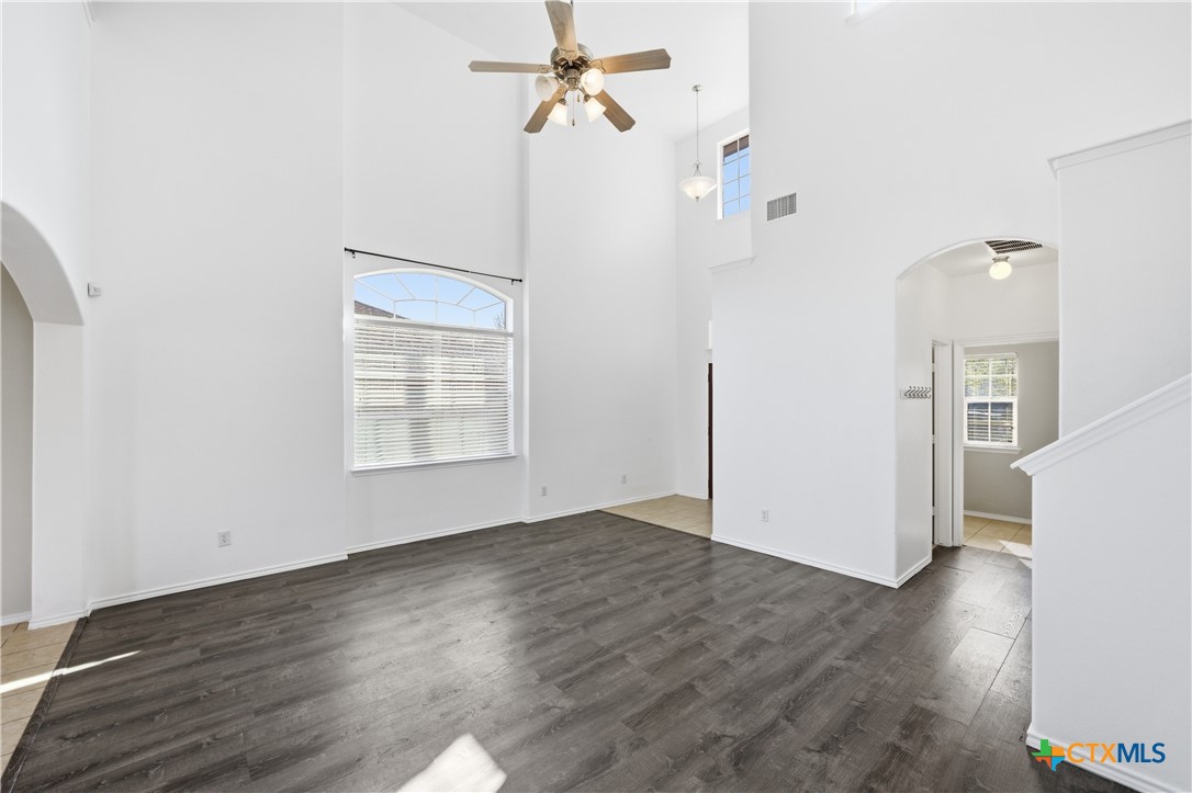 6706 Golden Oak Lane