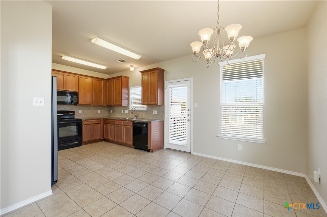 6706 Golden Oak Lane