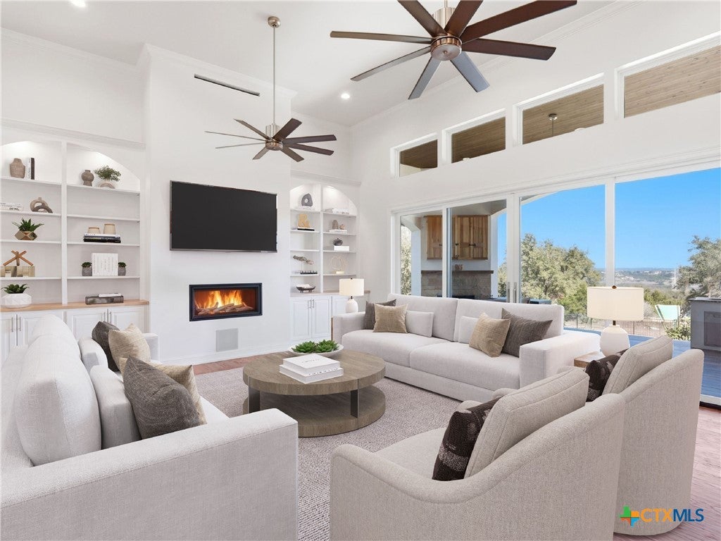 2144 Senora Ridge