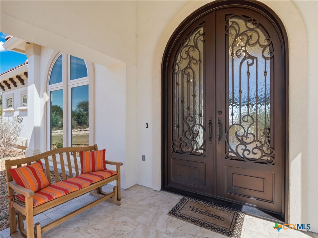2144 Senora Ridge