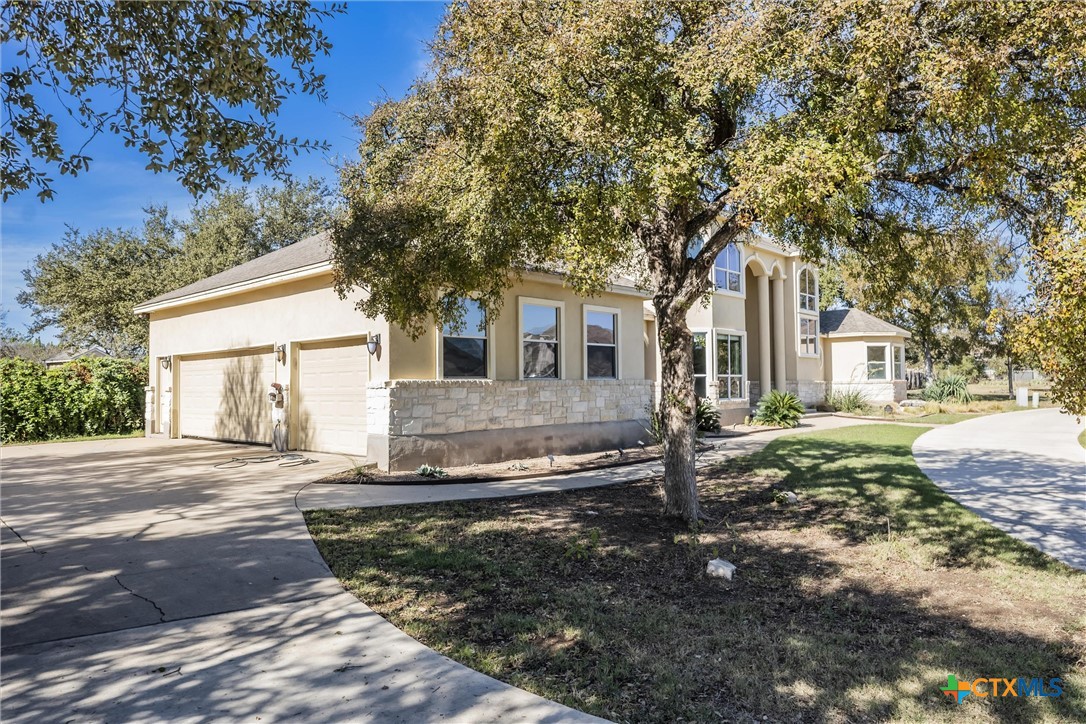 200 Tovas Secret Cove