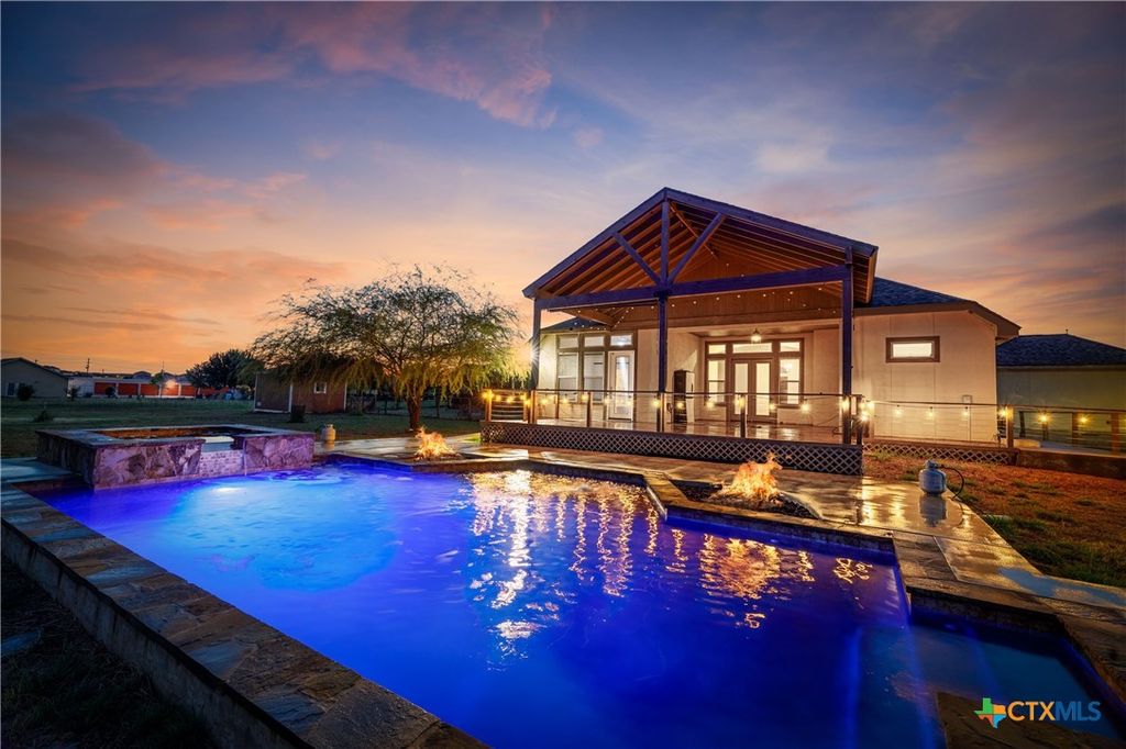 Photo of 212 Ferryboat Lane, New Braunfels, TX 78130 (MLS # 593401)