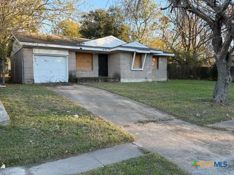 Photo of 103 Oak Street, Copperas Cove, TX 76522 (MLS # 600227)