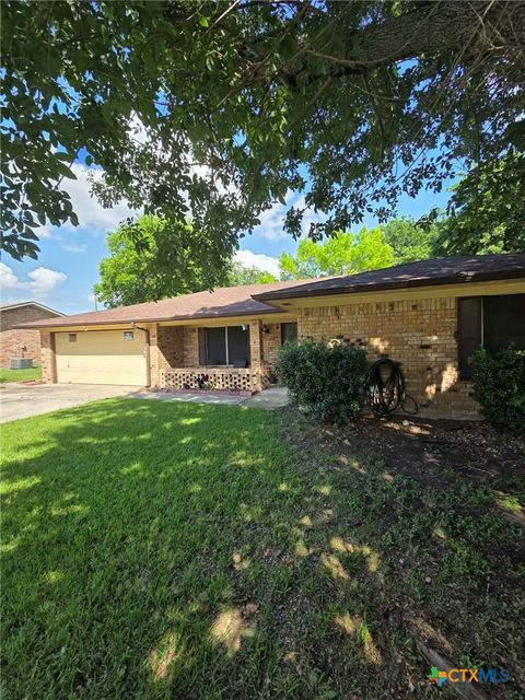 Photo of 1804 Kangaroo Avenue, Killeen, TX 76543 (MLS # 613435)