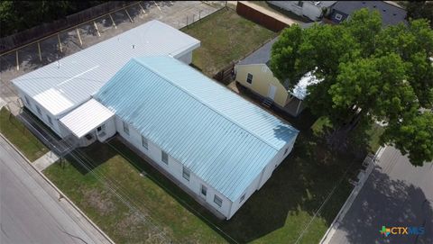 1508 N East Street Victoria TX 77901