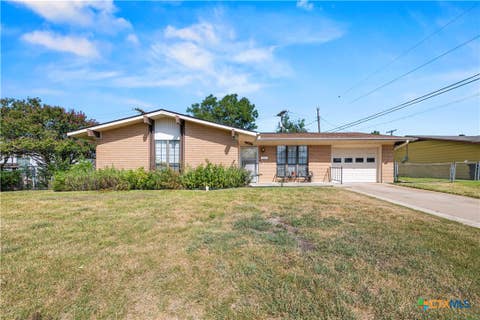 Photo of 1105 Swope Drive, Killeen, TX 76541 (MLS # 622225)