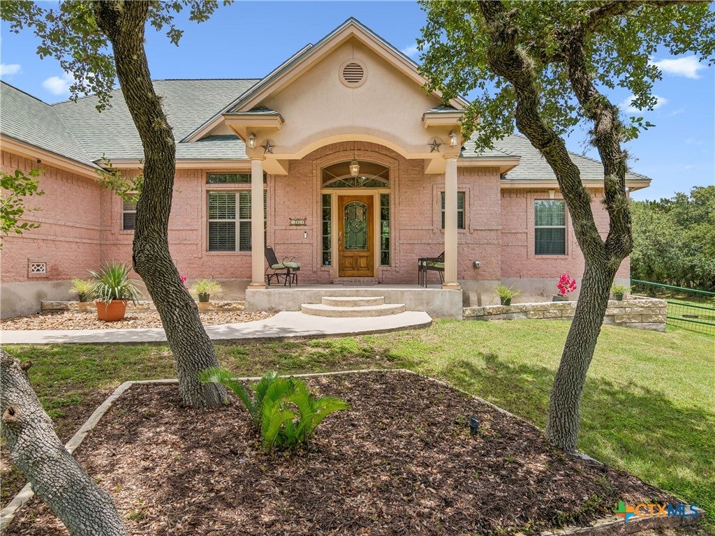 Photo of 184 Stockman Circle, Spring Branch, TX 78070 (MLS # 615794)