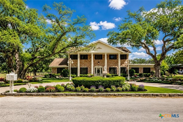1101 CLARK ST, YOAKUM, TX 77995 - Image 35e97aa4c735d0c4d7cea72f6c31d7a6/3177624943