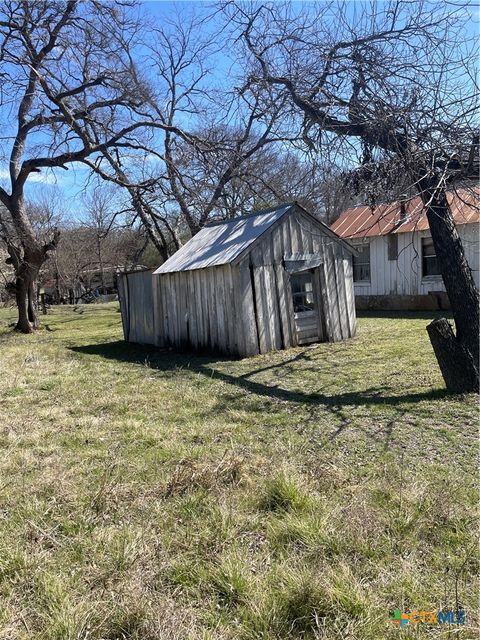 Photo of 503 N Race Street, Lampasas, TX 76550 (MLS # 607155)
