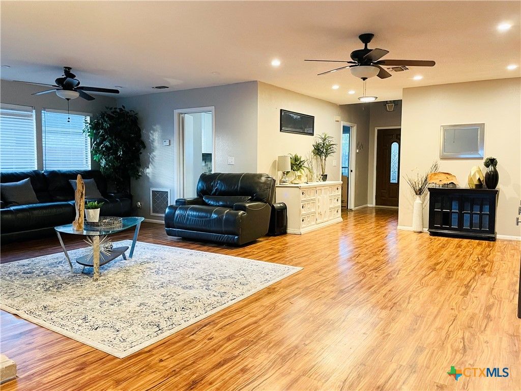 Photo of 4338 Hollow Hill Drive, San Antonio, TX 78217 (MLS # 596962)