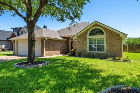 Photo of 2800 Concho Bend Drive, Waco, TX 76712 (MLS # 608779)