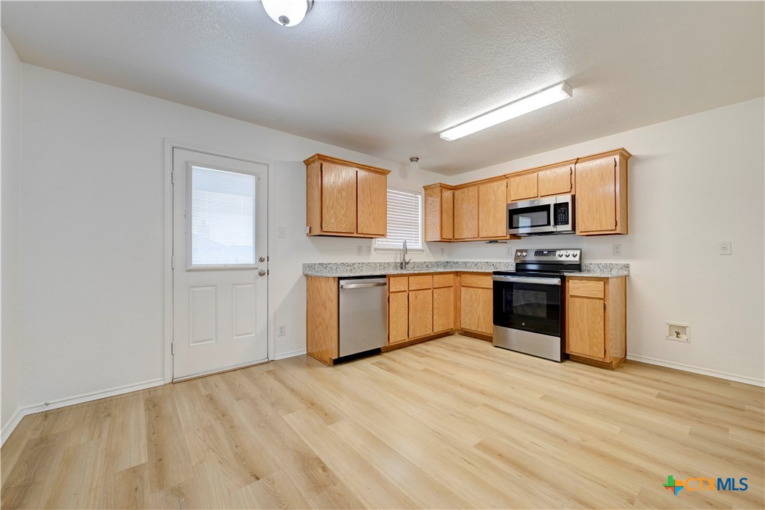 3807 Bolivar Drive