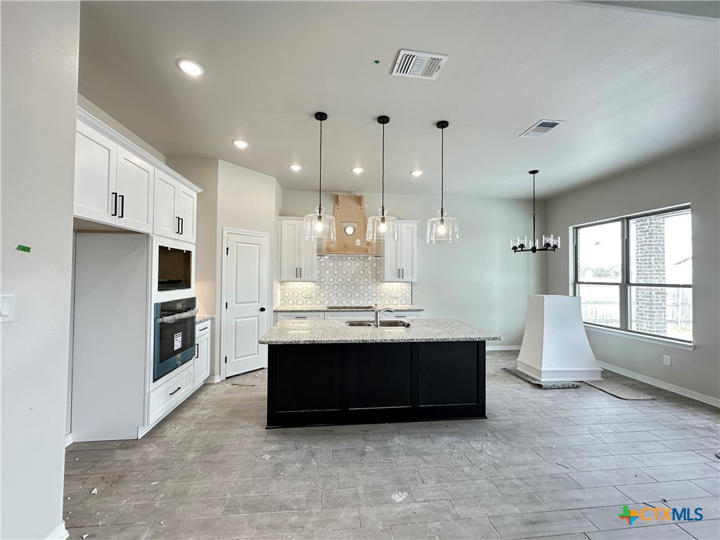 712 Eagle Crest Drive