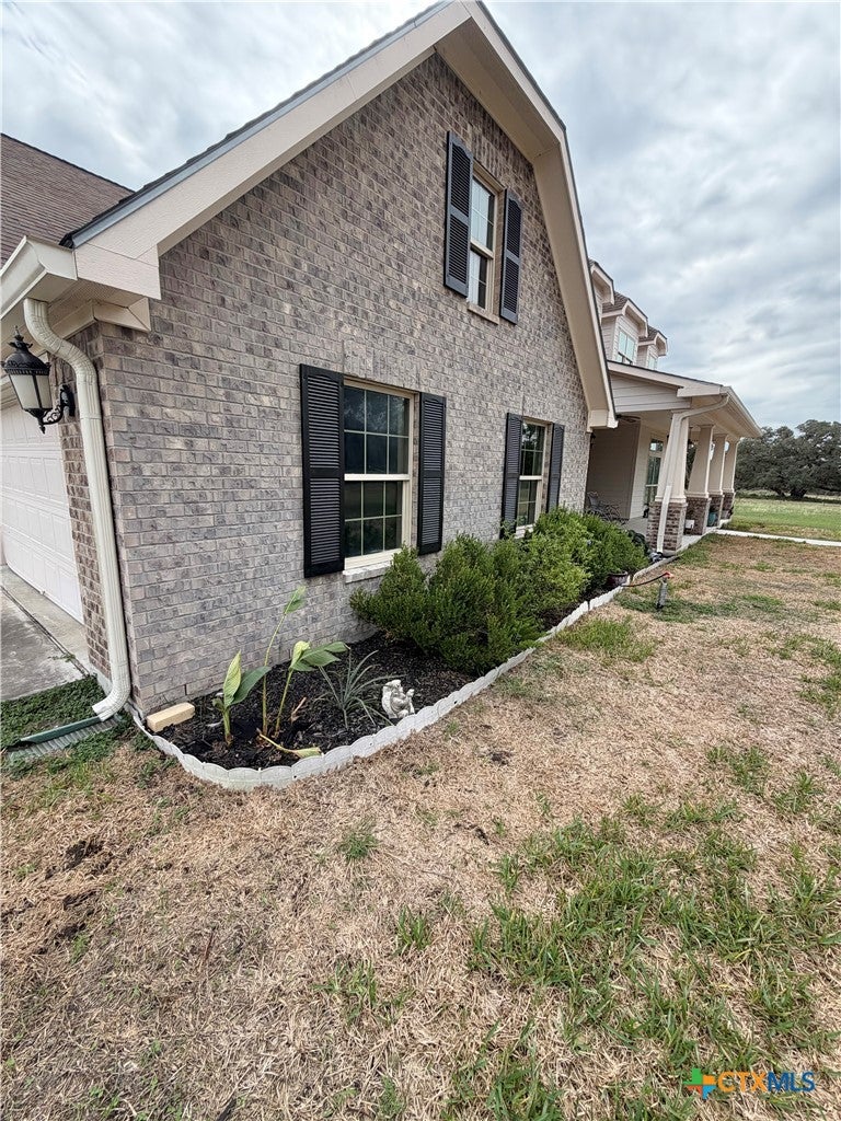 1684 Zengerle Rd