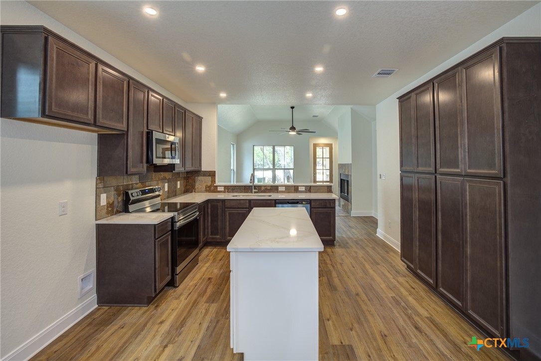 Wimberley, Texas 78676, United States, 3 Bedrooms Bedrooms, ,2 BathroomsBathrooms,Residential,Active,249357