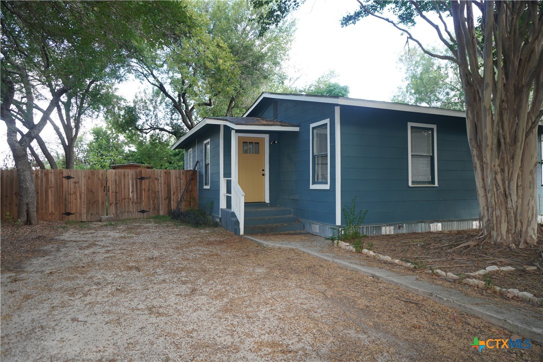 Photo 1 of 23 — 1101/1103 Haynes Street, San Marcos, TX 78666
