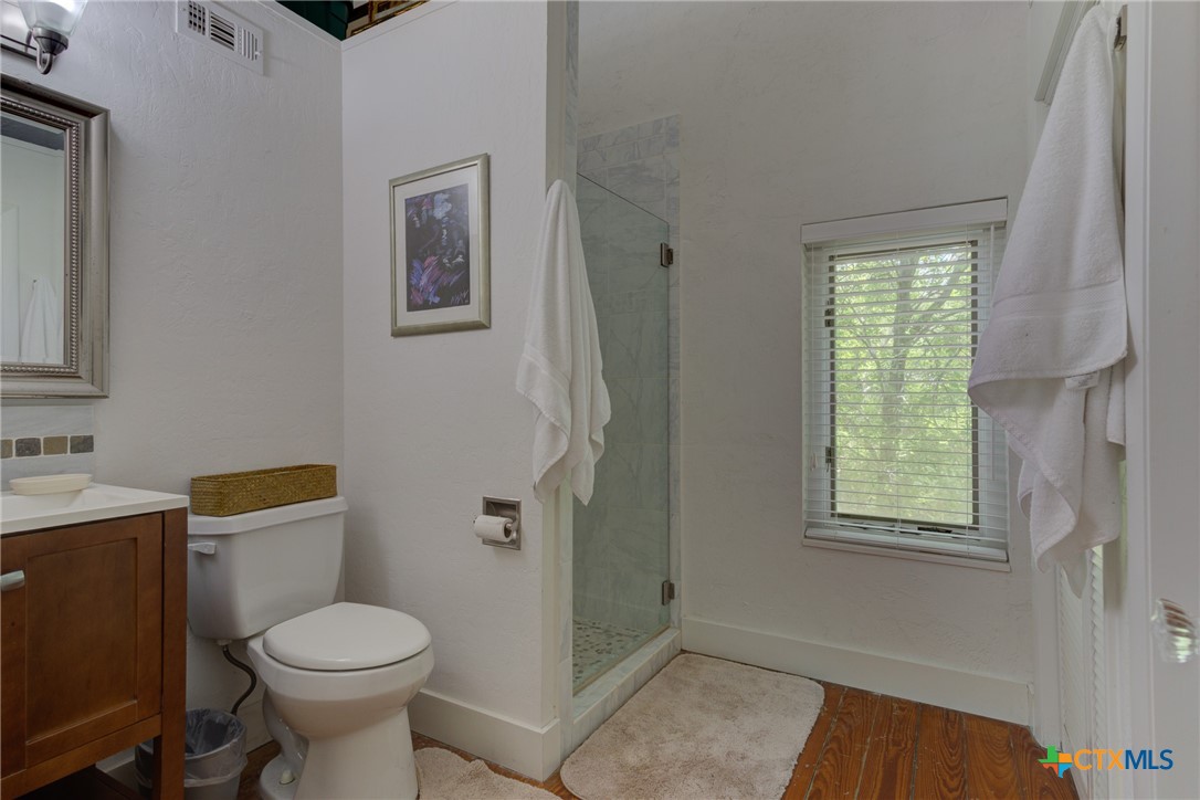 Wimberley, Texas 78676, United States, 2 Bedrooms Bedrooms, ,2 BathroomsBathrooms,Residential,Pending,53242