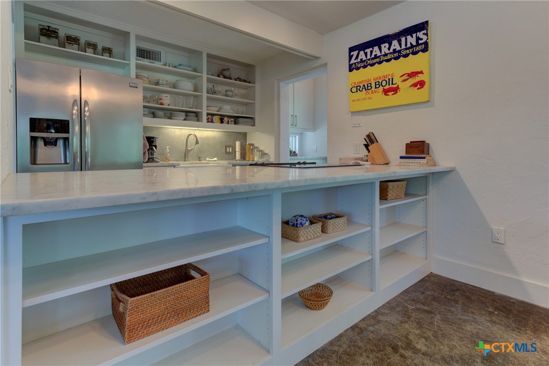 Wimberley, Texas 78676, United States, 2 Bedrooms Bedrooms, ,2 BathroomsBathrooms,Residential,Pending,53242