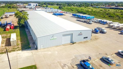808 Bob White Road Victoria TX 77905