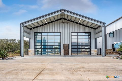 82 Circle Hook Port O'Connor TX 77982