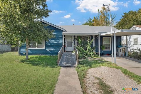 Photo of 2125 Gurley Avenue, Waco, TX 76706 (MLS # 594967)
