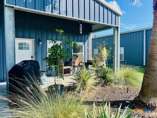 2824 W Harrison Avenue