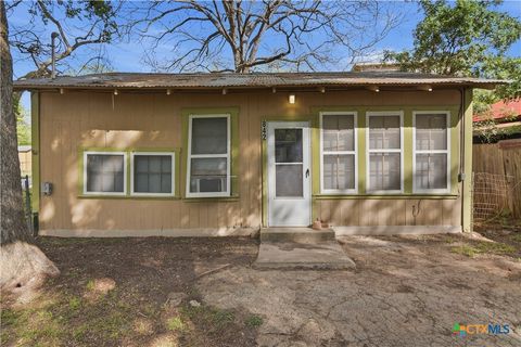 Photo of 842 Burkett Drive, Seguin, TX 78155 (MLS # 609109)