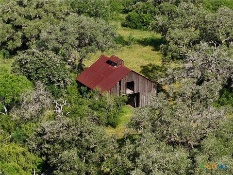 11086 W Church Road Goliad TX 77963
