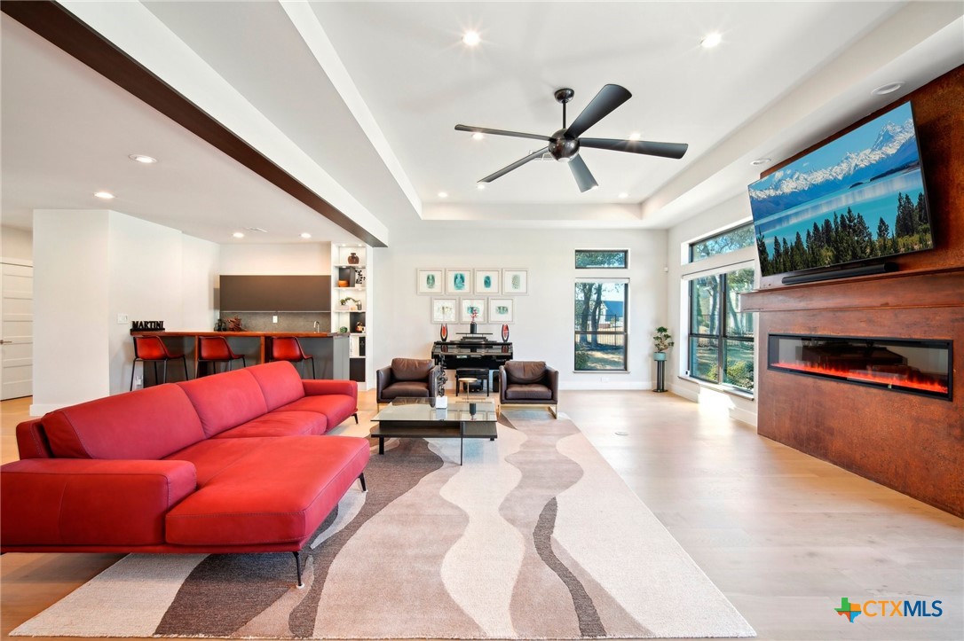 110 Maravilla Bluff Lane